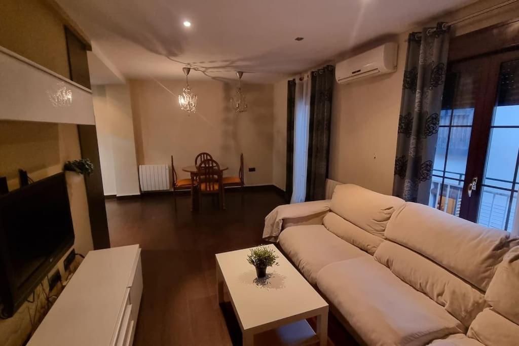 Ferienwohnung Piso Centrico Y Tranquilo Jaén Exterior foto